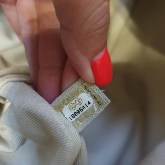 CHANEL BAG - Picture 10 of 15